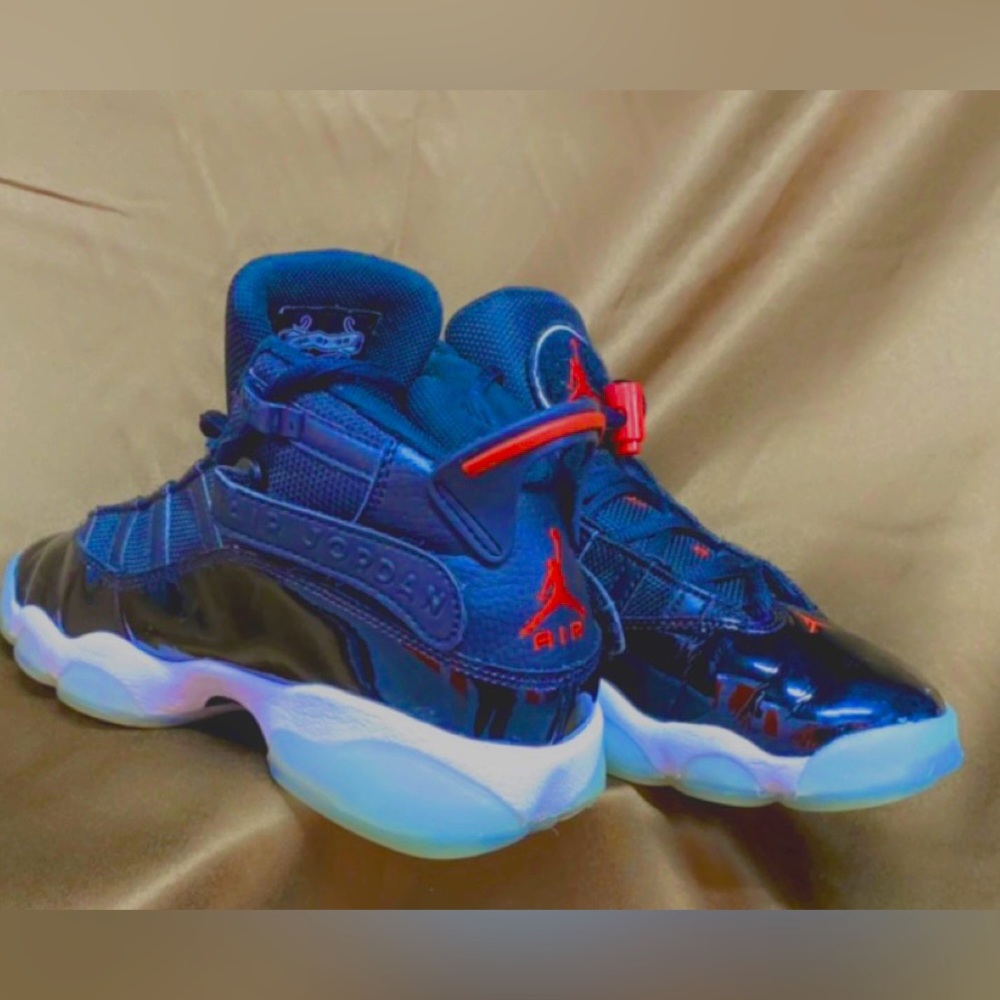BIG KIDS' JORDAN 6 RINGS BASKETBALL SHOES